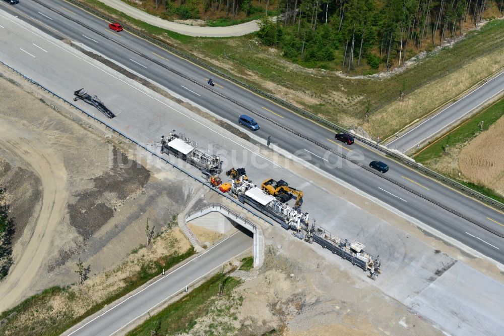 Pörmitz aus der Vogelperspektive: Ausbau- Arbeiten und Baustellen an der Streckenführung der BAB Bundesautobahn A9 bei Pörmitz in Thüringen