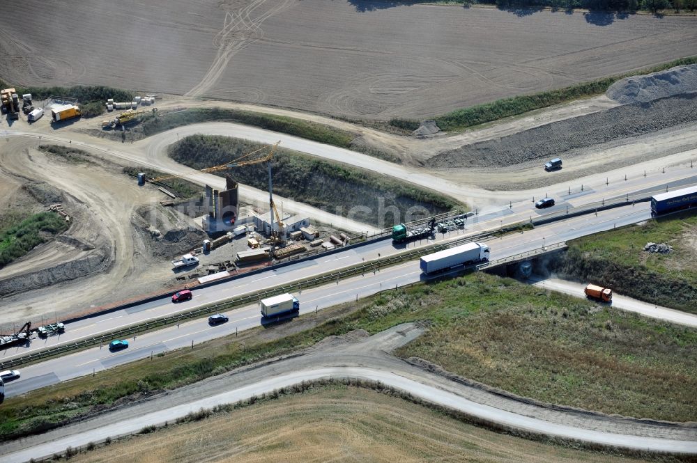 Schleiz aus der Vogelperspektive: Ausbau- Arbeiten und Baustellen an der Streckenführung der BAB Bundesautobahn A9 bei Schleiz in Thüringen