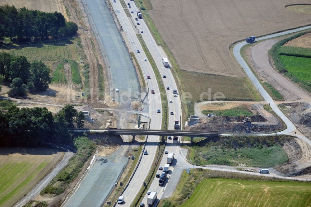 Luftaufnahme Triptis - Ausbau- Arbeiten und Baustellen an der Streckenführung der BAB Bundesautobahn A9 bei Triptis in Thüringen