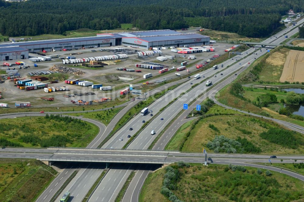 Triptis von oben - Ausbau- Arbeiten und Baustellen an der Streckenführung der BAB Bundesautobahn A9 bei Triptis in Thüringen