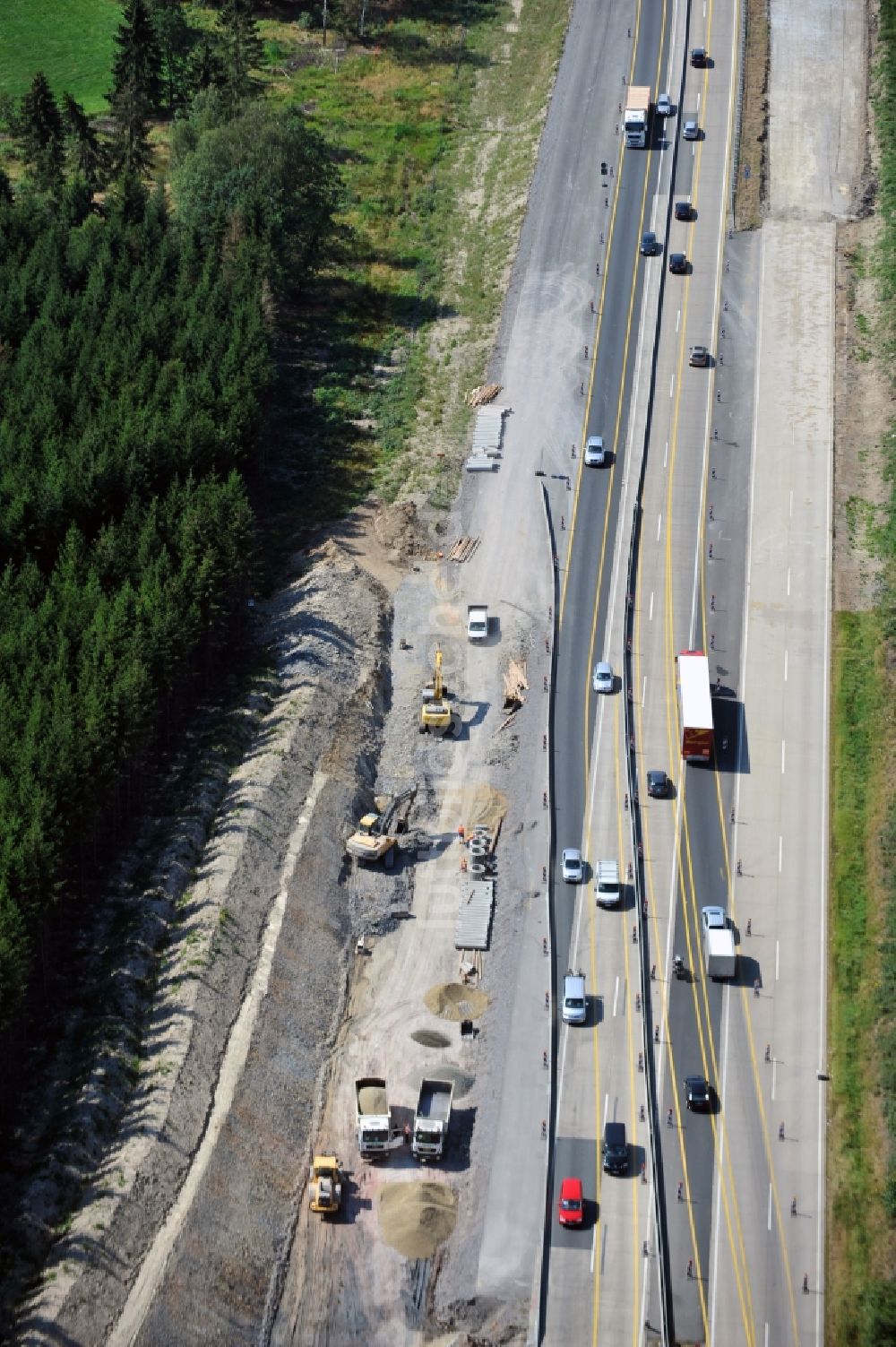 Luftaufnahme Wüstenwetzdorf - Ausbau- Arbeiten und Baustellen an der Streckenführung der BAB Bundesautobahn A9 bei Wüstenwetzdorf in Thüringen