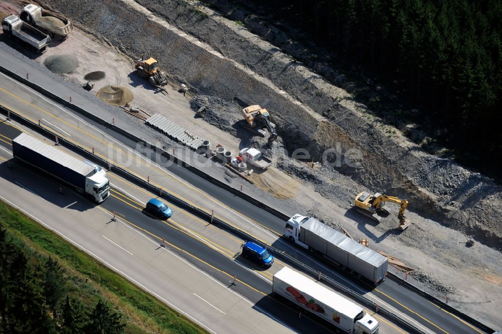 Luftbild Wüstenwetzdorf - Ausbau- Arbeiten und Baustellen an der Streckenführung der BAB Bundesautobahn A9 bei Wüstenwetzdorf in Thüringen