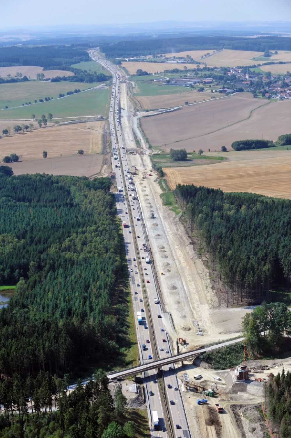 Luftbild Wüstenwetzdorf - Ausbau- Arbeiten und Baustellen an der Streckenführung der BAB Bundesautobahn A9 bei Wüstenwetzdorf in Thüringen