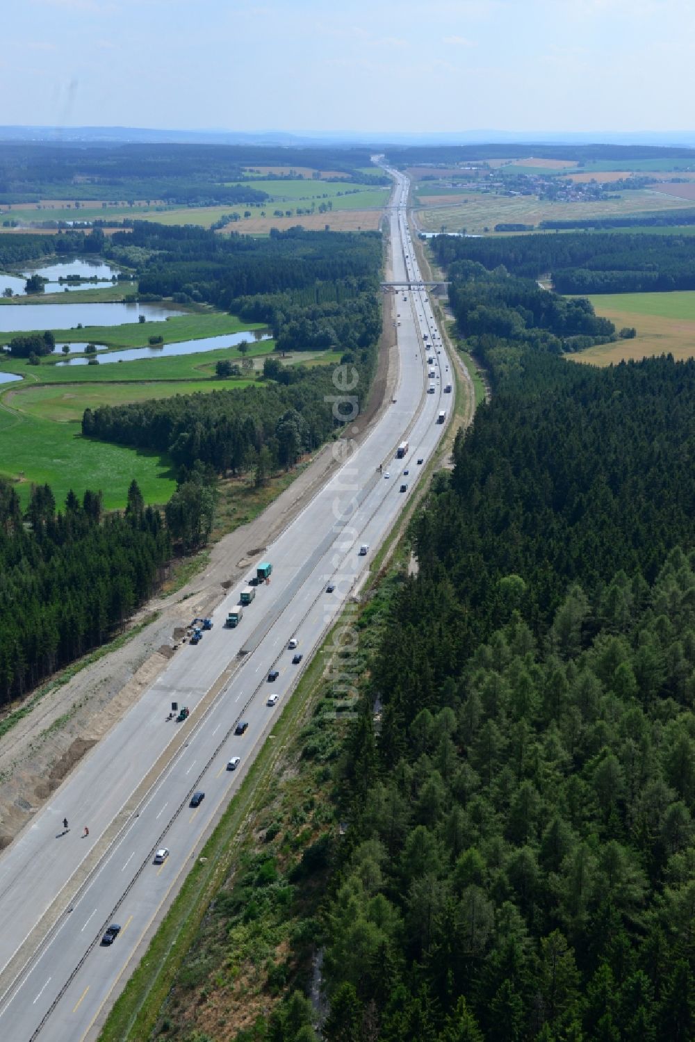 Luftaufnahme Wüstenwetzdorf - Ausbau- Arbeiten und Baustellen an der Streckenführung der BAB Bundesautobahn A9 bei Wüstenwetzdorf in Thüringen