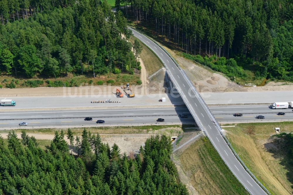 Luftaufnahme Wüstenwetzdorf - Ausbau- Arbeiten und Baustellen an der Streckenführung der BAB Bundesautobahn A9 bei Wüstenwetzdorf in Thüringen