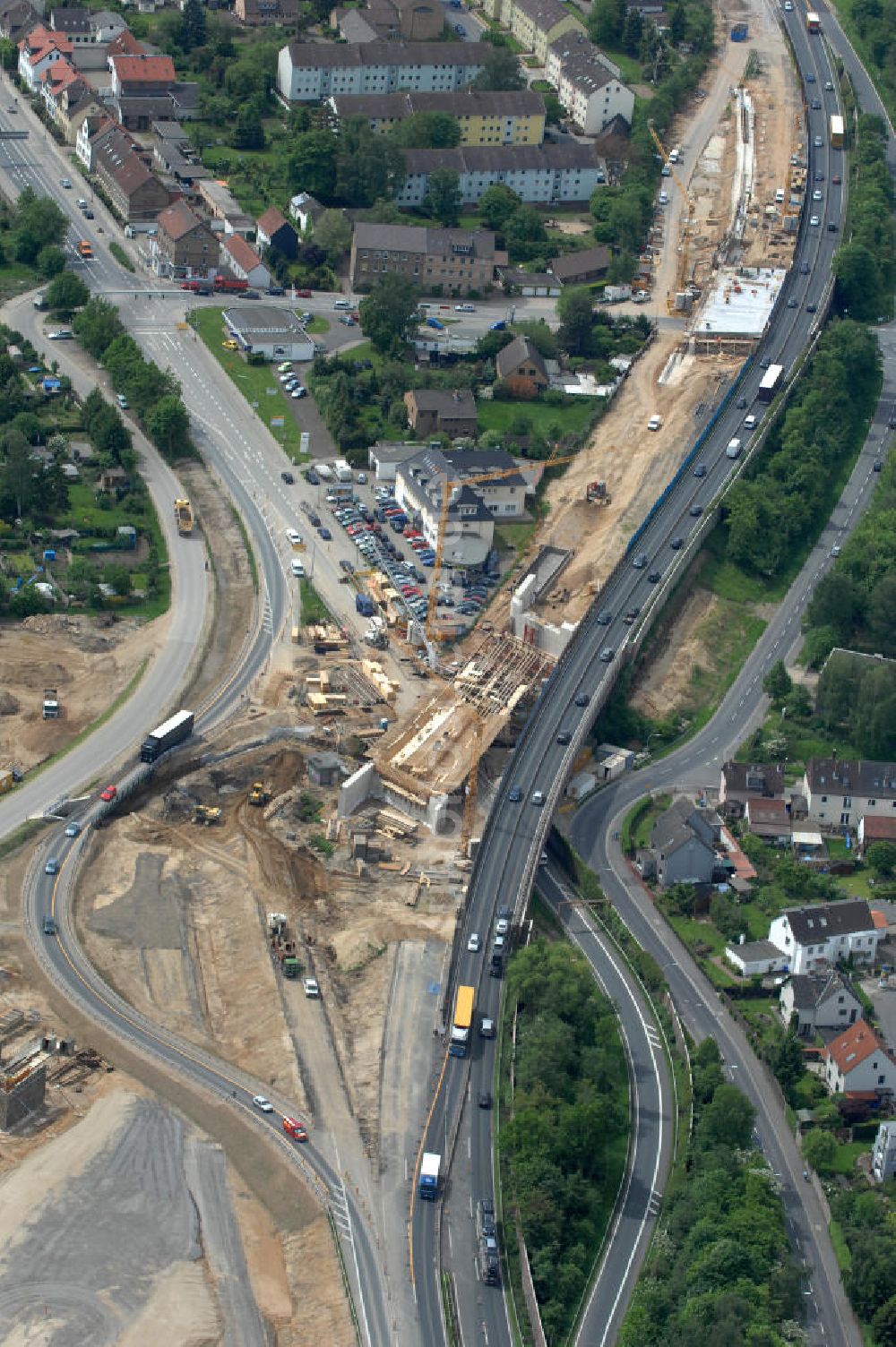 Braunschweig von oben - Ausbau des Autobahndreieck Braunschweig-Südwest an der Autobahn A29 / A 391