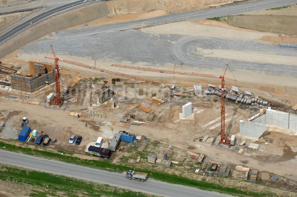 Braunschweig aus der Vogelperspektive: Ausbau des Autobahndreieck Braunschweig-Südwest an der Autobahn A29 / A 391