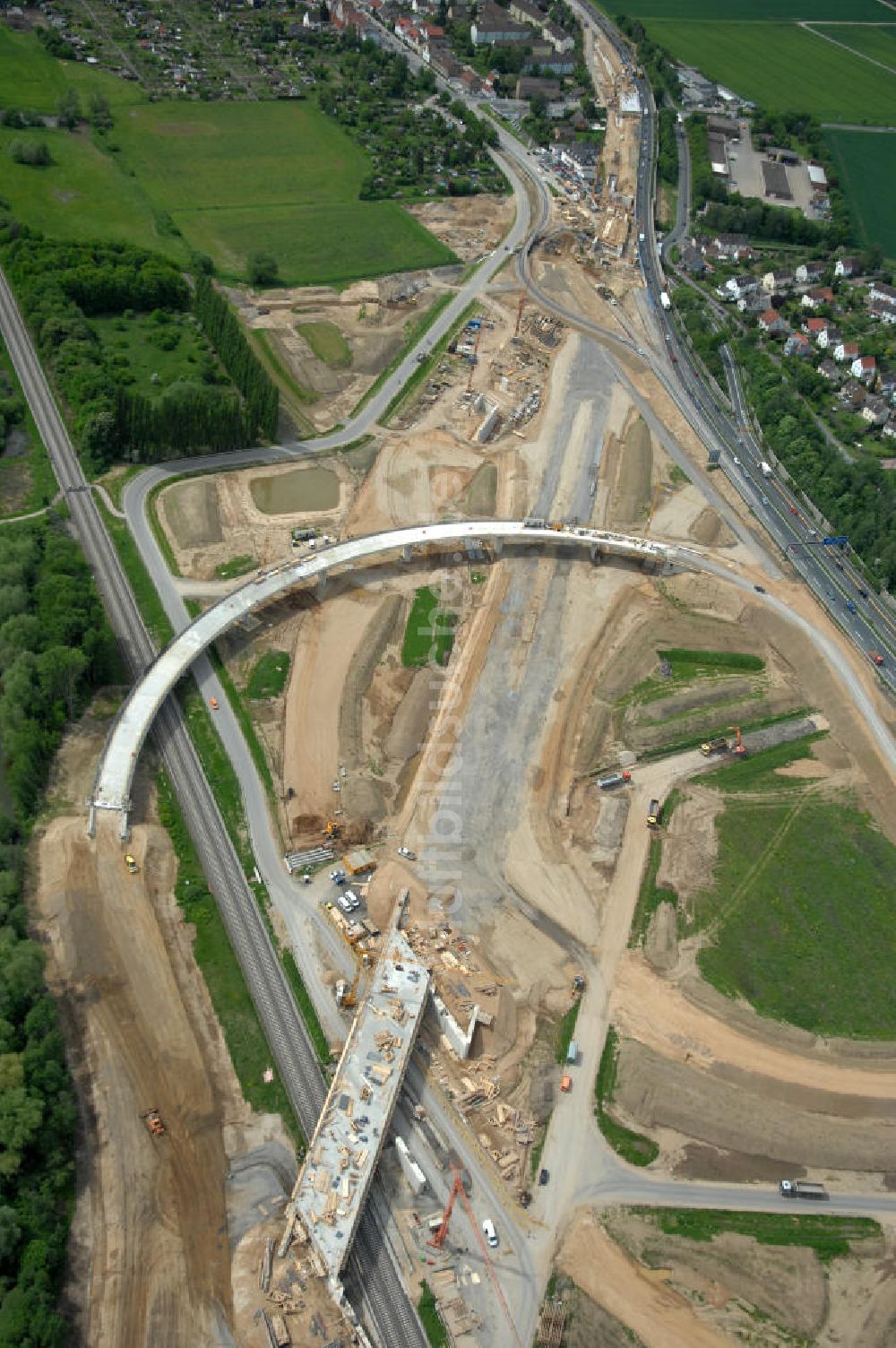 Luftbild Braunschweig - Ausbau des Autobahndreieck Braunschweig-Südwest an der Autobahn A29 / A 391