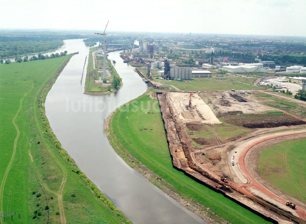 Luftaufnahme Magdeburg / Sachsen-Anhalt - Ausbau des Binenhafens Magdeburg im Zuge von Ausgleichs- und Ersatzmaßnahmen am Wasserstraßenkreuz Magdeburg / Elbe-Havel-Kanal