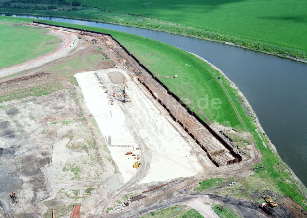 Luftaufnahme Magdeburg / Sachsen-Anhalt - Ausbau des Binenhafens Magdeburg im Zuge von Ausgleichs- und Ersatzmaßnahmen am Wasserstraßenkreuz Magdeburg / Elbe-Havel-Kanal