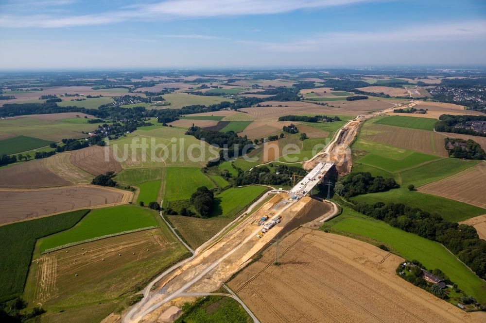 Heiligenhaus von oben - Ausbau der Bundesautobahn A 44 in Heiligenhaus im Bundesland Nordrhein-Westfalen