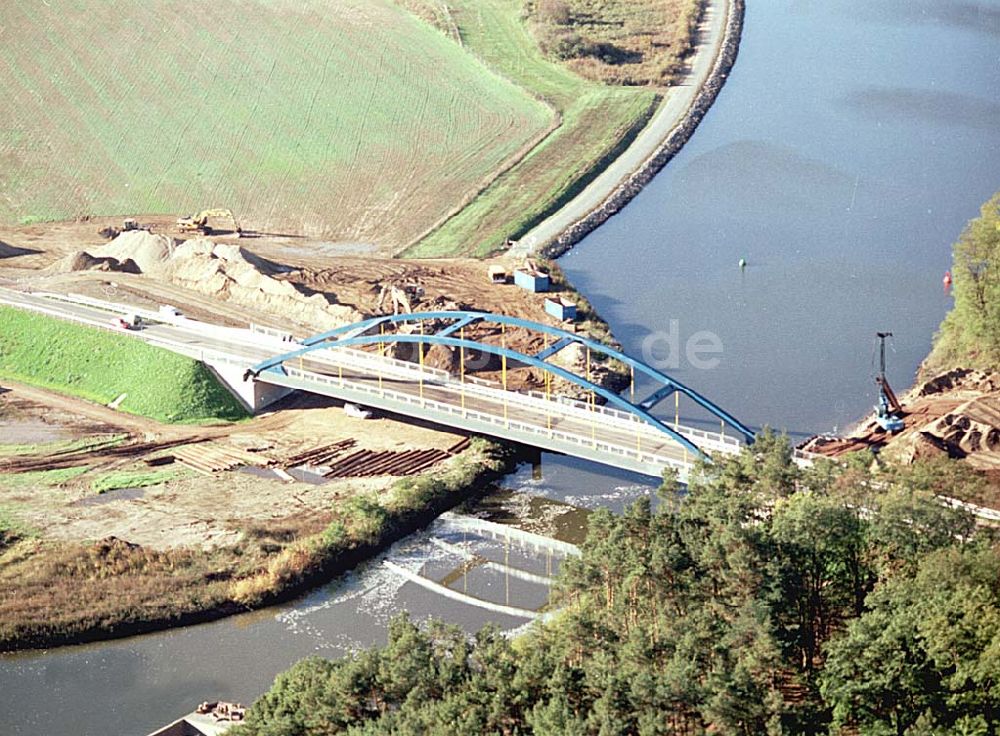 Luftbild Burg / Sachsen-Anhalt - Ausbau des Elbe-Havel-Kanales an der nördkichen Stadtgrenze von Burg in Sachsen-Anhalt.