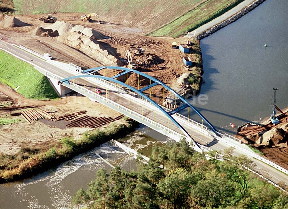 Burg / Sachsen-Anhalt von oben - Ausbau des Elbe-Havel-Kanales an der nördkichen Stadtgrenze von Burg in Sachsen-Anhalt.