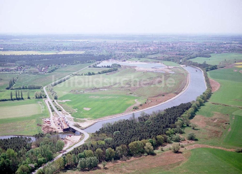 Luftaufnahme Burg / Sachsen-Anhalt - Ausbau des Elbe-Havel-Kanales am nördlichen Stadtrand von Burg in Sachsen-Anhalt