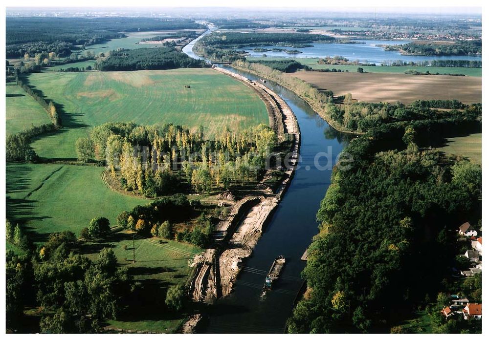 Luftaufnahme Niegripp / Sachsen-Anhalt - Ausbau des Elbe-Havel-Kanales südlich von Niegripp in Sachsen-Anhalt.