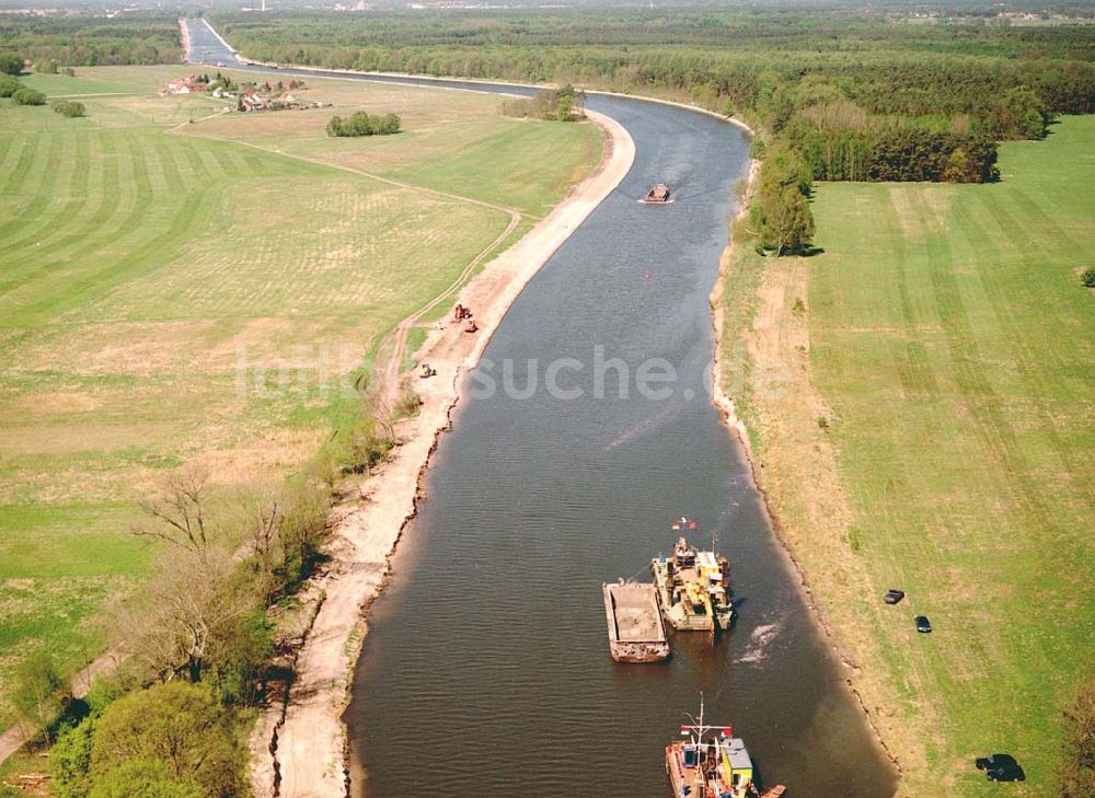 Genthin / Brandenburg aus der Vogelperspektive: Ausbau des Elbe-Havel-Kanales östlich von Genthin in Brandenburg.