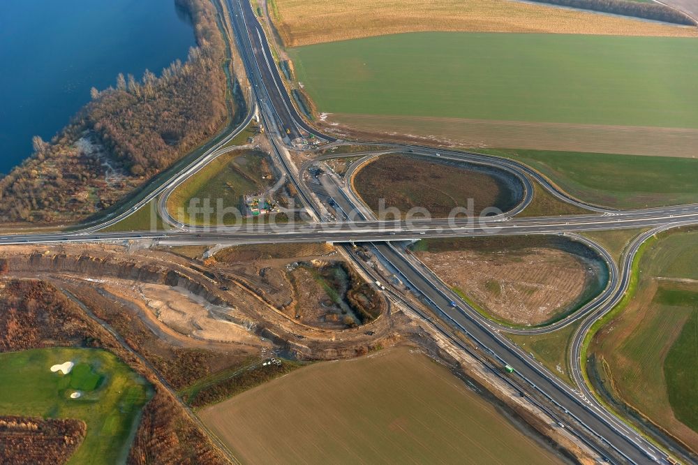 Duisburg aus der Vogelperspektive: Ausbau und Erweiterung des Autobahnkreuzes Kreuz B288 und A59 in Duisburg Süd in Nordrhein-Westfalen