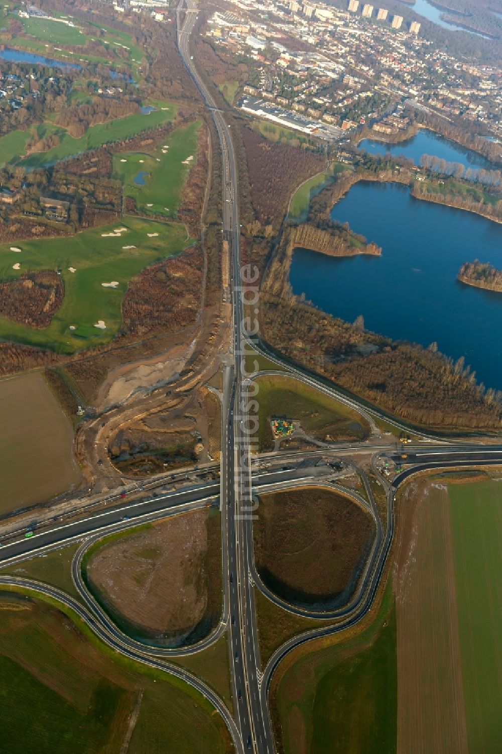 Luftbild Duisburg - Ausbau und Erweiterung des Autobahnkreuzes Kreuz B288 und A59 in Duisburg Süd in Nordrhein-Westfalen