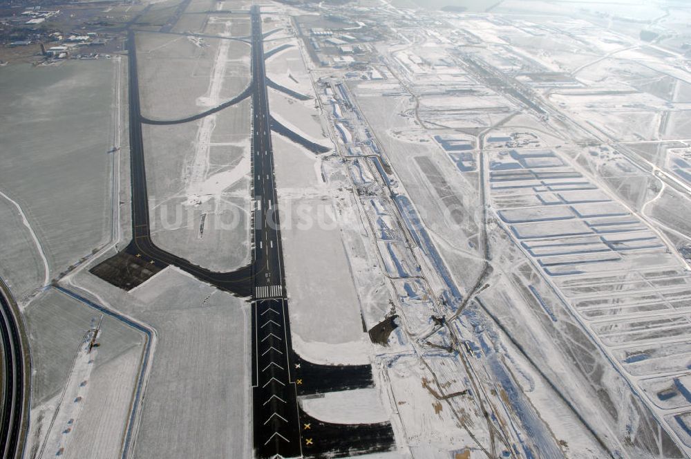 Schönefeld aus der Vogelperspektive: Ausbau des Flughafens Berlin-Schönefeld