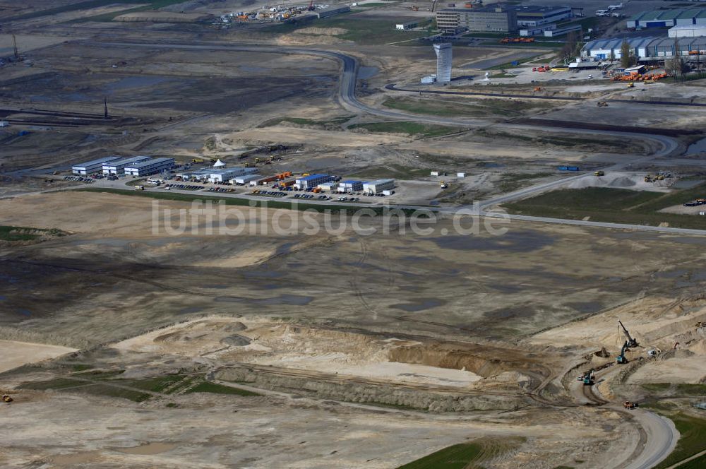 Schönefeld / Bundesland BRB aus der Vogelperspektive: Ausbau des Flughafens Berlin-Schönefeld