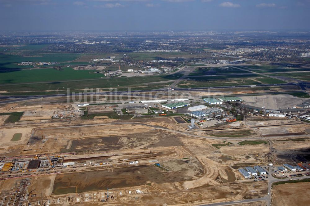 Schönefeld / Bundesland BRB von oben - Ausbau des Flughafens Berlin-Schönefeld