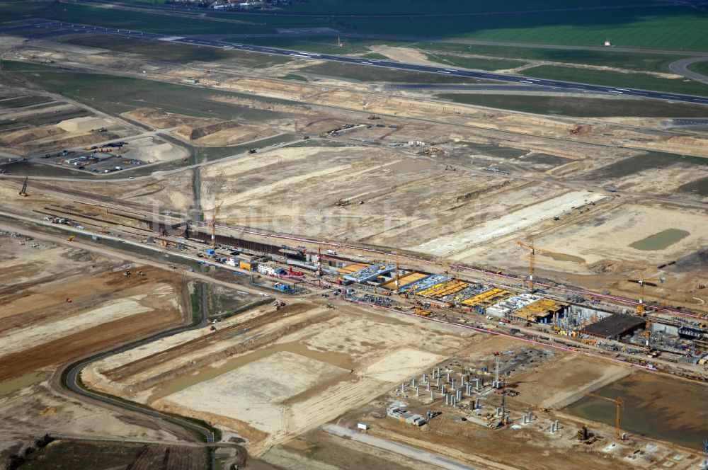 Schönefeld / Bundesland BRB aus der Vogelperspektive: Ausbau des Flughafens Berlin-Schönefeld