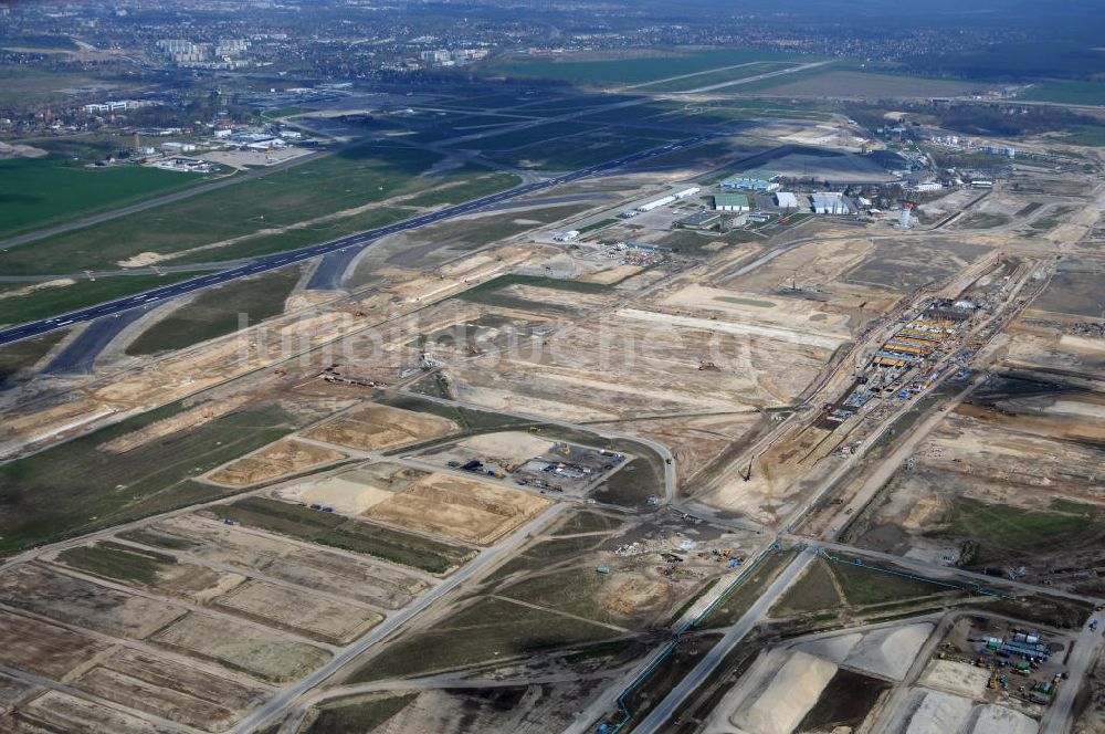 Luftaufnahme Schönefeld / Bundesland BRB - Ausbau des Flughafens Berlin-Schönefeld