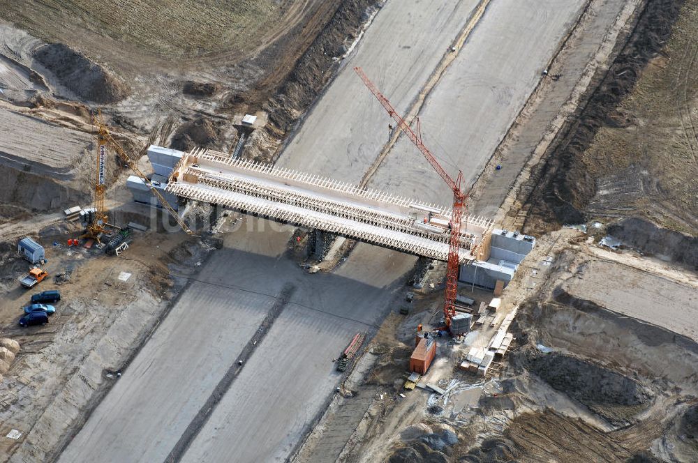 Luftaufnahme Schönefeld - Ausbau des Flughafens Berlin-Schönefeld / Ausbau der A113n