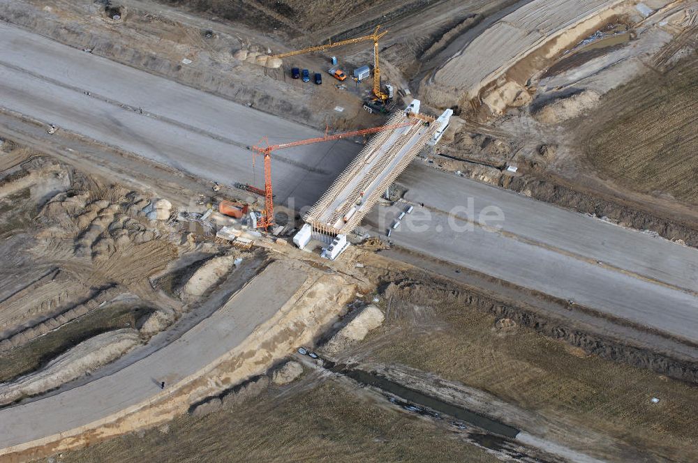 Schönefeld von oben - Ausbau des Flughafens Berlin-Schönefeld / Ausbau der A113n