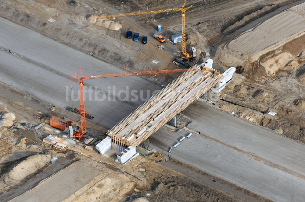 Luftbild Schönefeld - Ausbau des Flughafens Berlin-Schönefeld / Ausbau der A113n