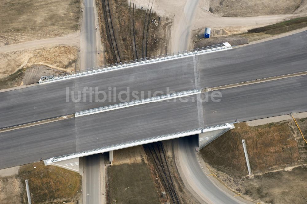 Schönefeld von oben - Ausbau des Flughafens Berlin-Schönefeld / Ausbau der A113n