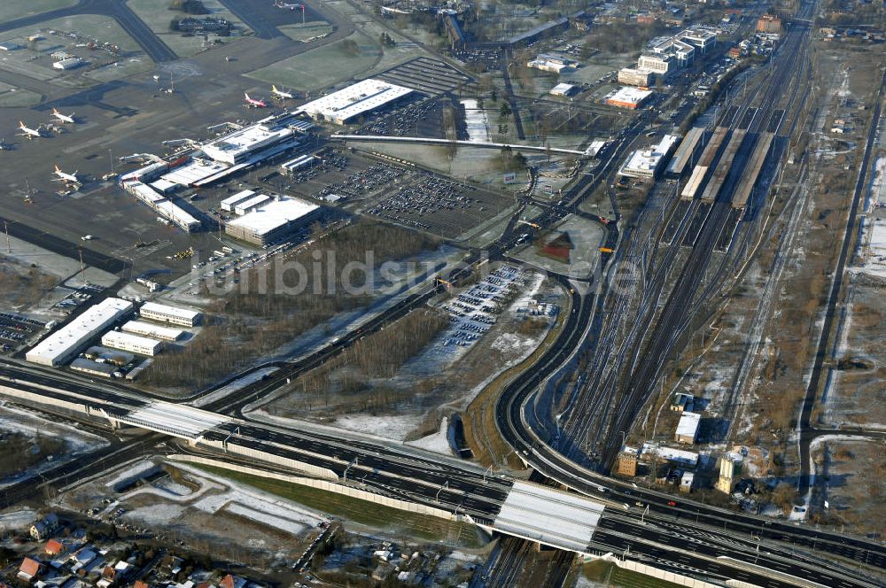 Schönefeld von oben - Ausbau des Flughafens Berlin-Schönefeld / Ausbau der A113n