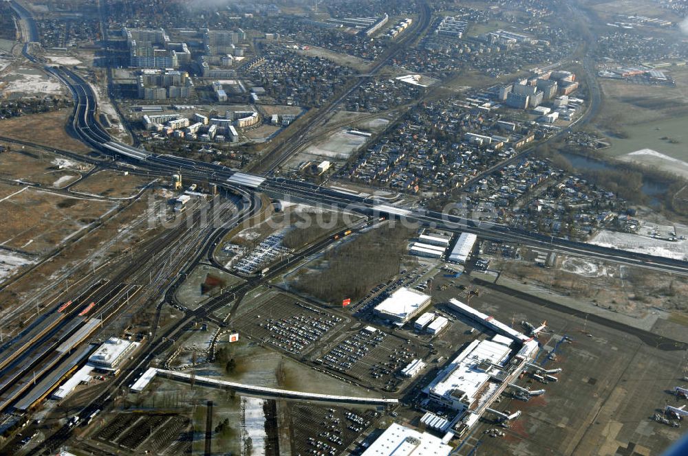 Luftbild Schönefeld - Ausbau des Flughafens Berlin-Schönefeld / Ausbau der A113n