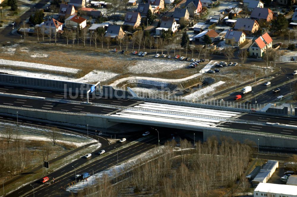 Luftaufnahme Schönefeld - Ausbau des Flughafens Berlin-Schönefeld / Ausbau der A113n