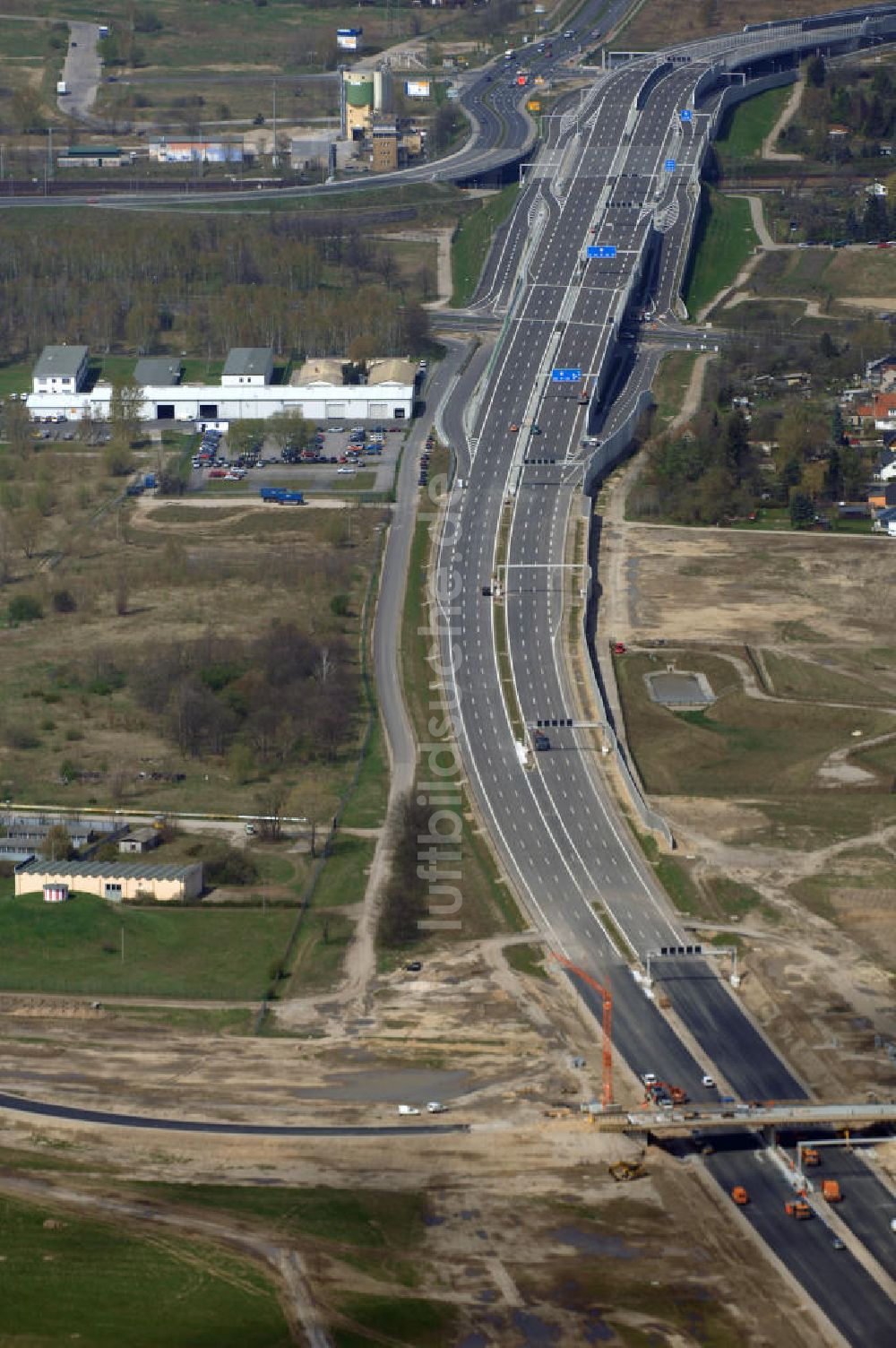 Luftaufnahme Schönefeld - Ausbau des Flughafens Berlin-Schönefeld / Ausbau der A113n