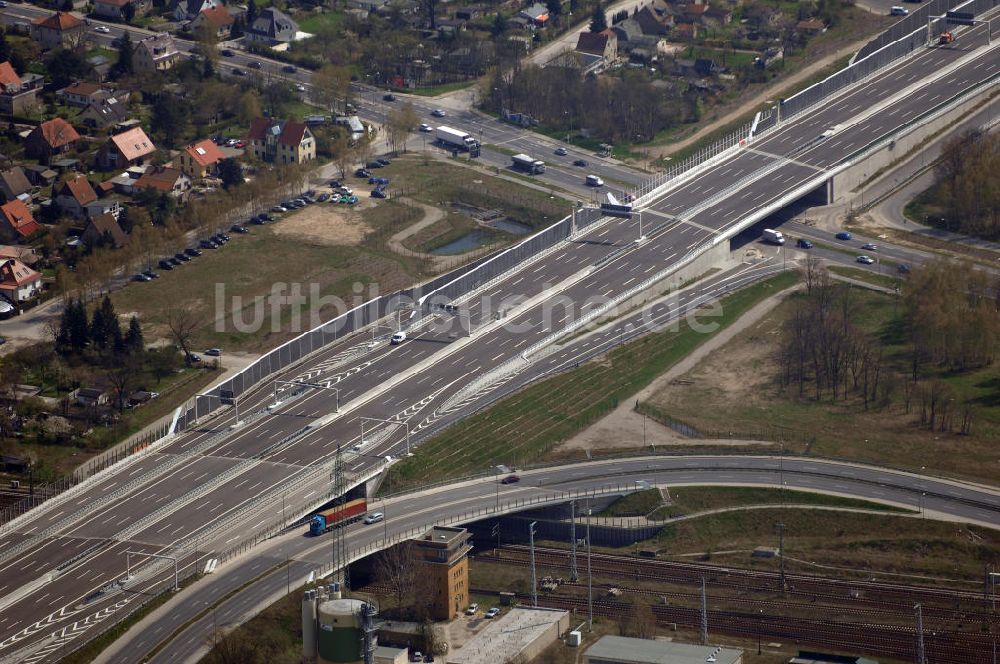 Luftaufnahme Schönefeld - Ausbau des Flughafens Berlin-Schönefeld / Ausbau der A113n