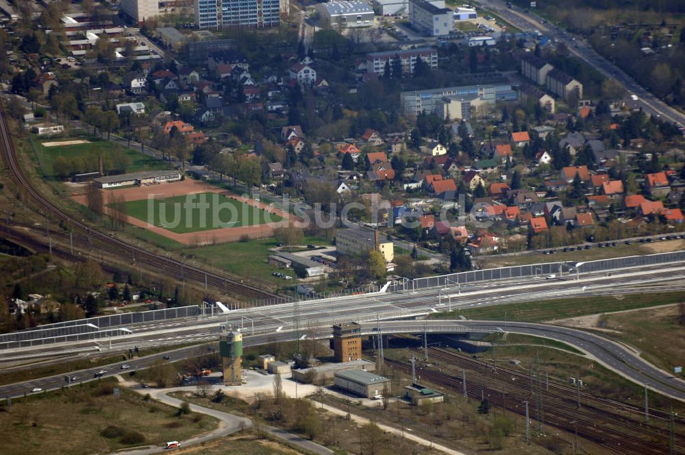 Schönefeld von oben - Ausbau des Flughafens Berlin-Schönefeld / Ausbau der A113n