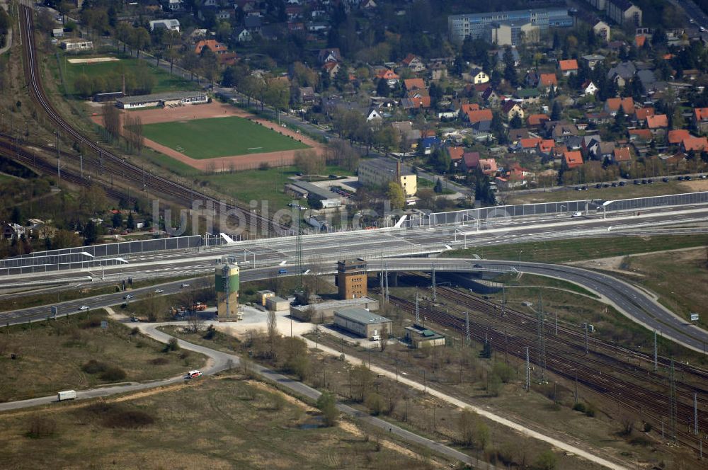 Schönefeld aus der Vogelperspektive: Ausbau des Flughafens Berlin-Schönefeld / Ausbau der A113n