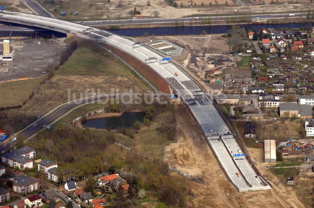 Luftaufnahme Schönefeld - Ausbau des Flughafens Berlin-Schönefeld / Ausbau der A113n