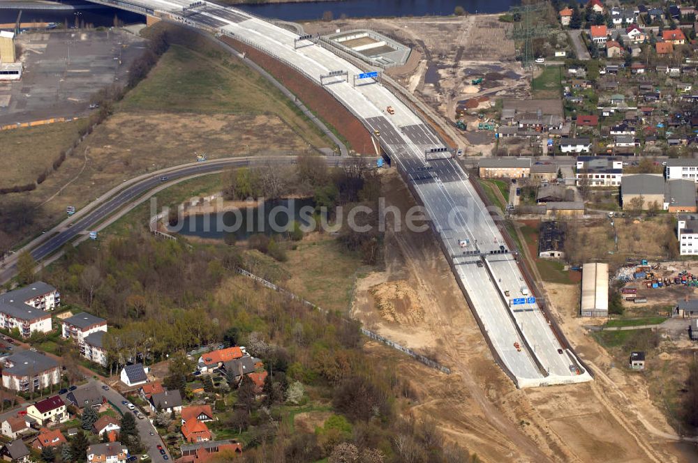 Schönefeld von oben - Ausbau des Flughafens Berlin-Schönefeld / Ausbau der A113n