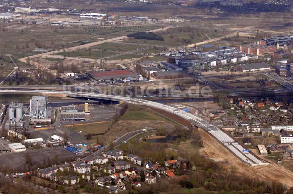 Schönefeld von oben - Ausbau des Flughafens Berlin-Schönefeld / Ausbau der A113n