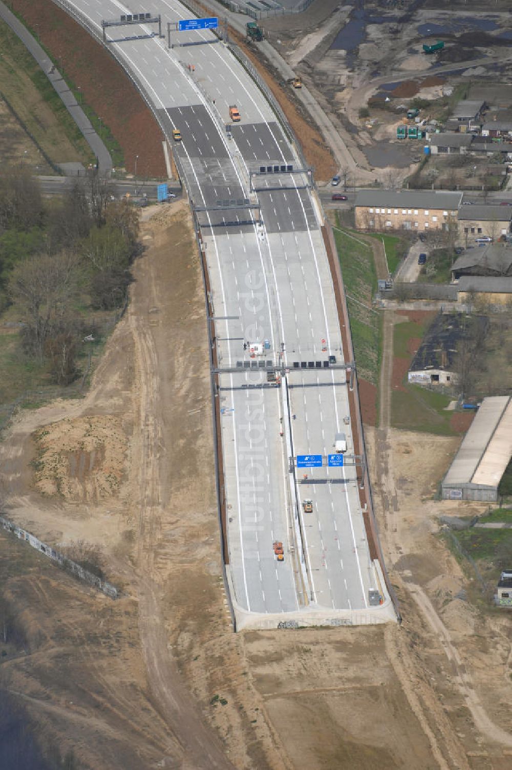 Luftaufnahme Schönefeld - Ausbau des Flughafens Berlin-Schönefeld / Ausbau der A113n