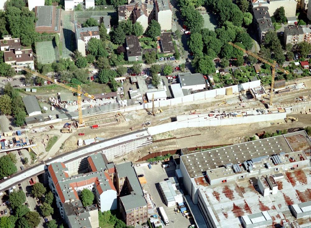 Luftbild Berlin - Ausbau des DB - Innenringes zwischen dem Berliner Westhafen und der Müllerstraße am Bereich der Perleberger Brücke in Berlin - Wedding