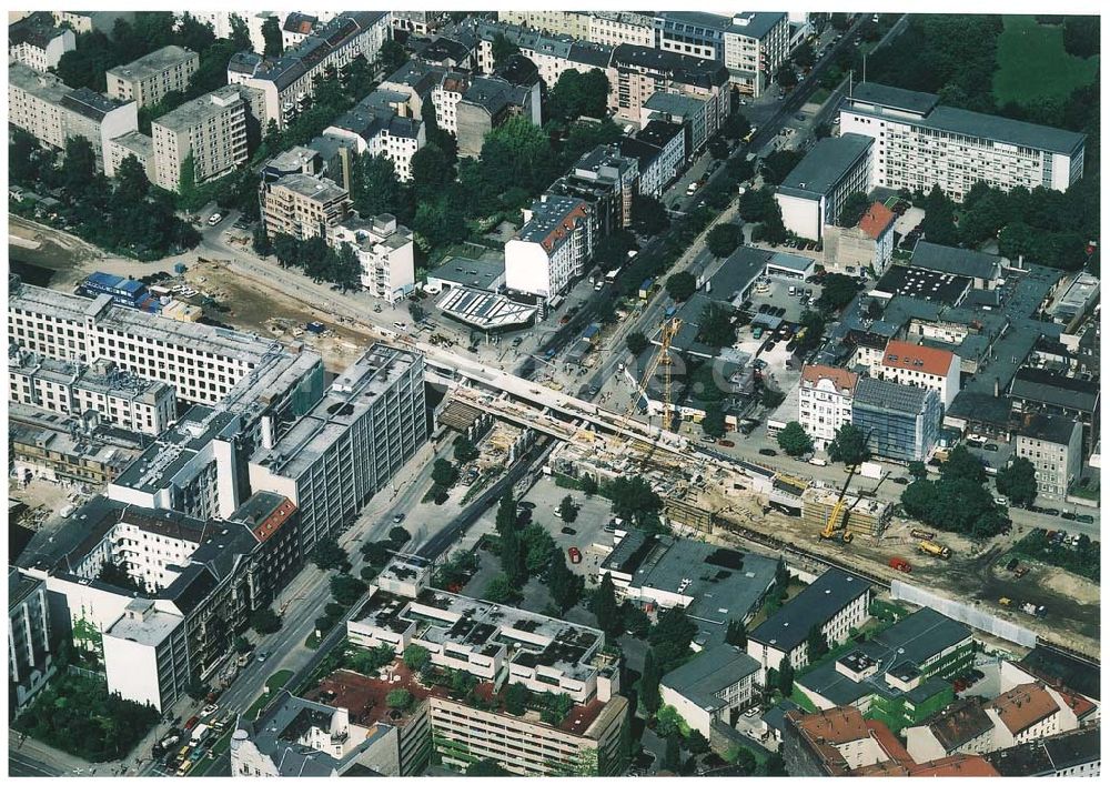 Luftbild Berlin - Wedding - Ausbau des Innernringes der Deutschen Bahn zwischen dem Bereich Westhafen - Müllerstraße.