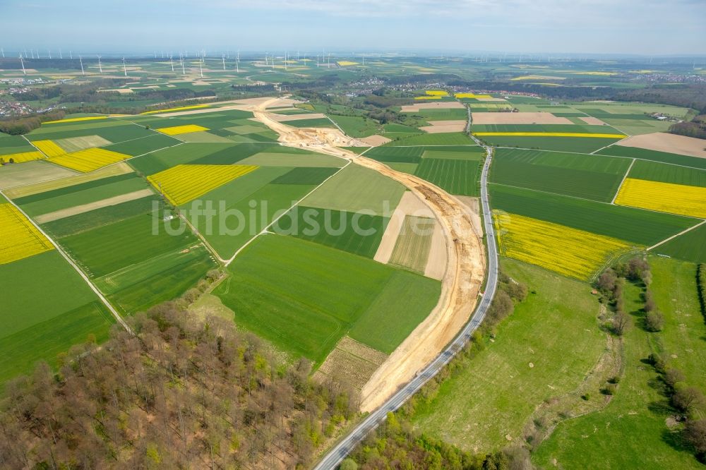 Bad Wünnenberg von oben - Ausbau der Ortsumgehung im Straßenverlauf der B 480 bei Bad Wünnenberg im Bundesland Nordrhein-Westfalen