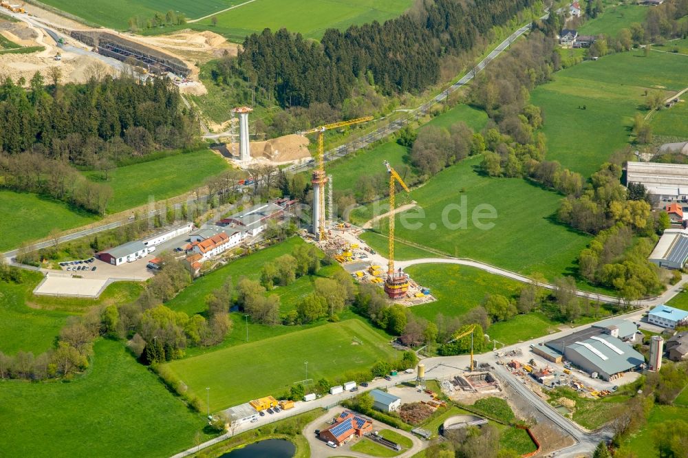 Bad Wünnenberg von oben - Ausbau der Ortsumgehung im Straßenverlauf der B 480 am Brückenbauwerk Aftetalbrücke in Bad Wünnenberg im Bundesland Nordrhein-Westfalen