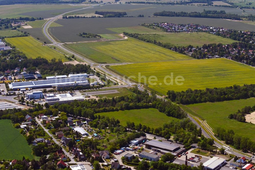 Luftaufnahme Stahnsdorf - Ausbau der Ortsumgehung im Straßenverlauf der Landesstraße L77n im Ortsteil Güterfelde in Stahnsdorf im Bundesland Brandenburg, Deutschland