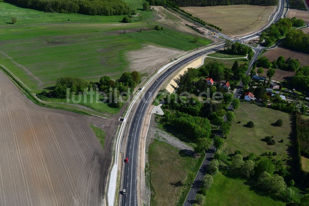 Luftbild Schmerzke - Ausbau der Ortsumgehung im Straßenverlauf der B102 in Schmerzke im Bundesland Brandenburg, Deutschland