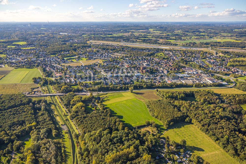 Bergkamen aus der Vogelperspektive: Ausbau der Ortsumgehung im Straßenverlauf der L821n zwischen Erich-Ollenhauer-Straße und Lünener Straße in Bergkamen im Bundesland Nordrhein-Westfalen, Deutschland