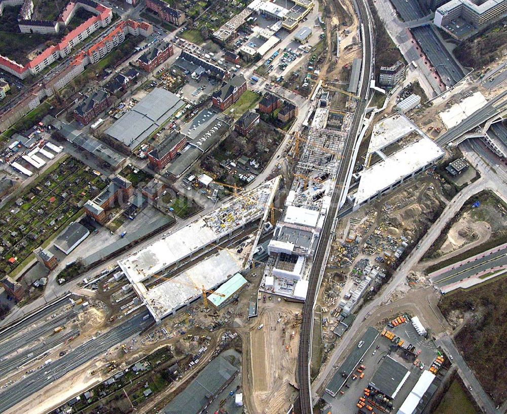 Luftaufnahme Berlin - Tempelhof - Ausbau Südring S-Bahn Papestraße am Flughafen Tempelhof durch Walter Bau AG